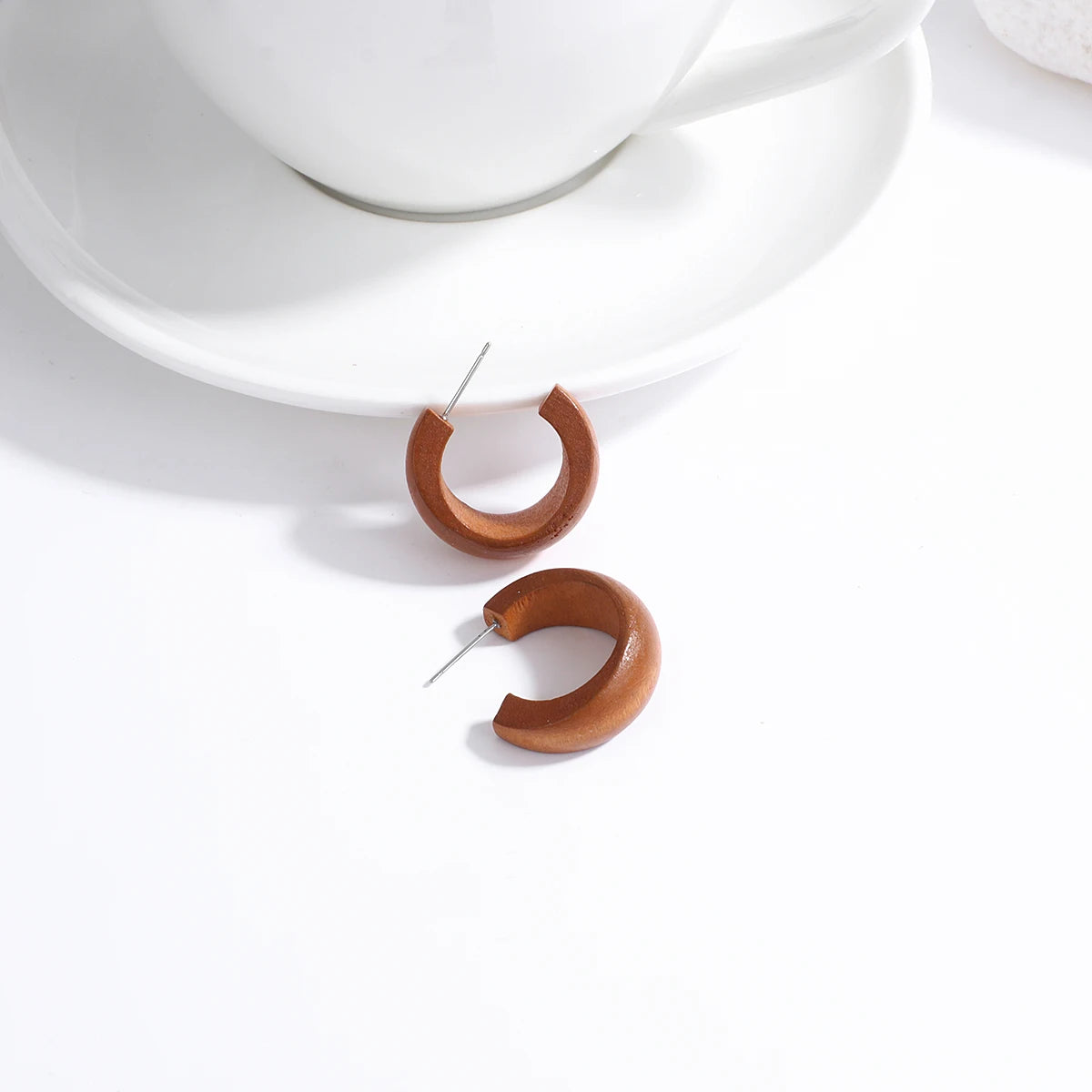 Boho Wood and Rattan Earrings – Ethnic and Handcrafted Style