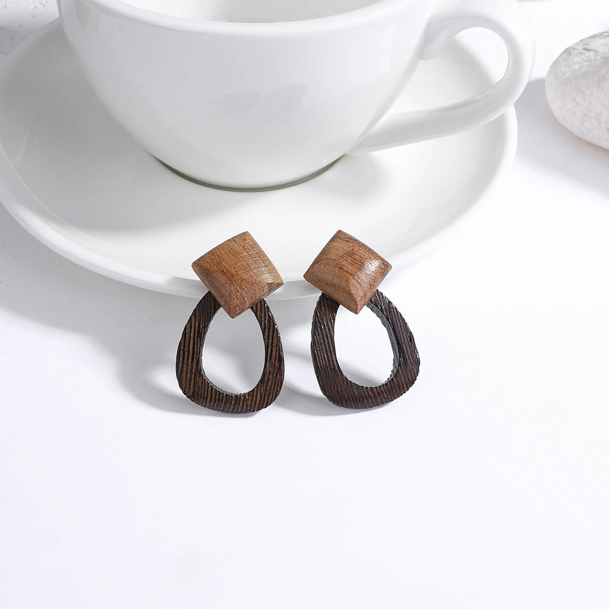 Boho Wood and Rattan Earrings – Ethnic and Handcrafted Style