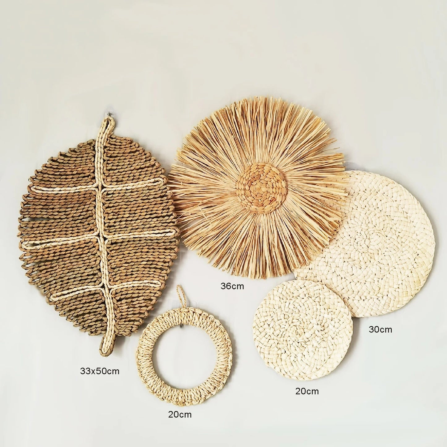 Decorative Wicker Mirror – Natural and Handcrafted Style