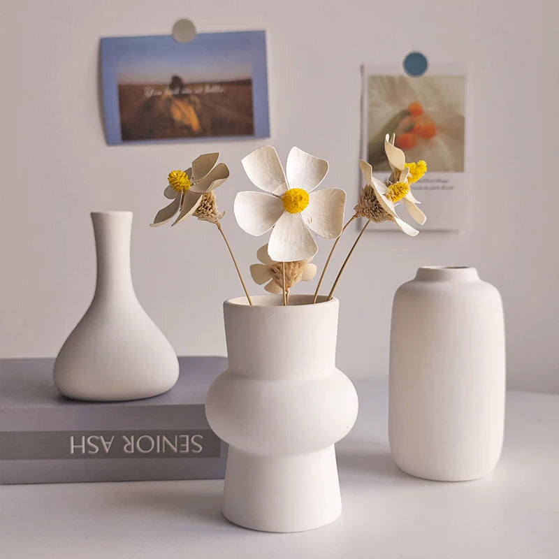 Nordic Style Ceramic Vase – Minimalist Home Decor