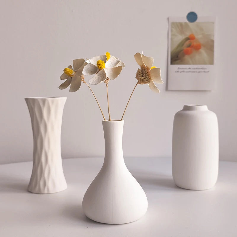 Nordic Style Ceramic Vase – Minimalist Home Decor