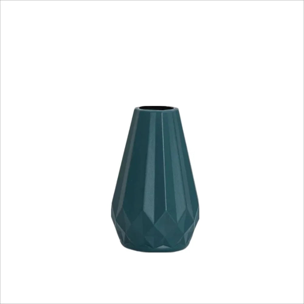 Plastic Vase with Diamond Design – Nordic and Modern Style
