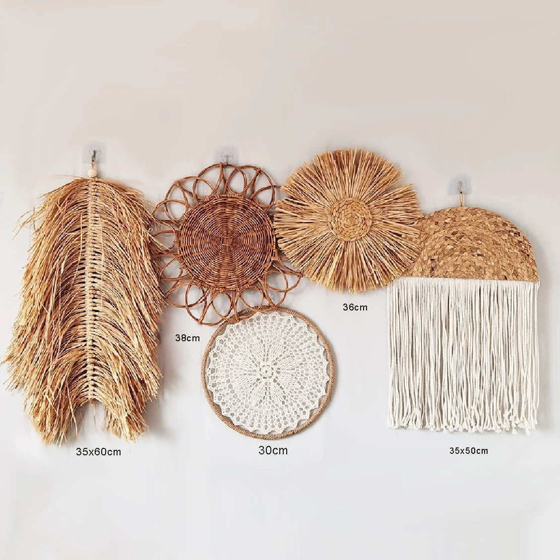 Decorative Wicker Mirror – Natural and Handcrafted Style