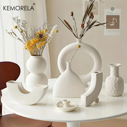 Ceramic Vase with Circular Hollow Donut Design – Modern and Elegant Decoration