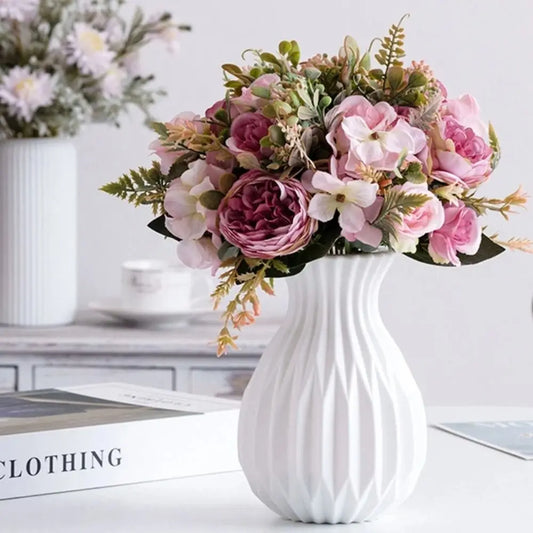 Modern White Plastic Vase – Nordic Decor for Home and Events