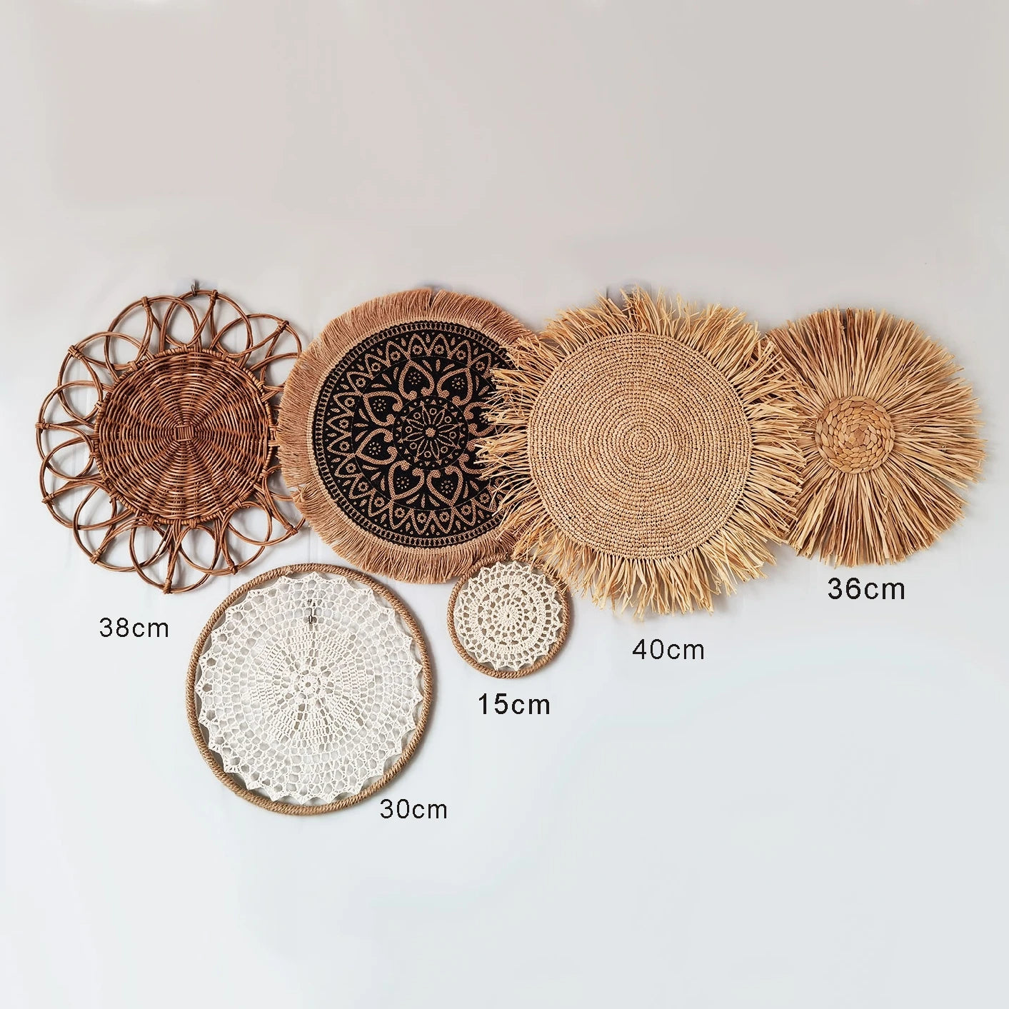 Decorative Wicker Mirror – Natural and Handcrafted Style