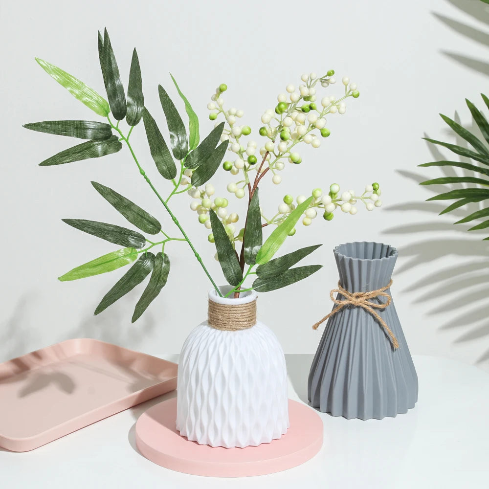 Decorative Plastic Vase – Modern and Minimalist Design