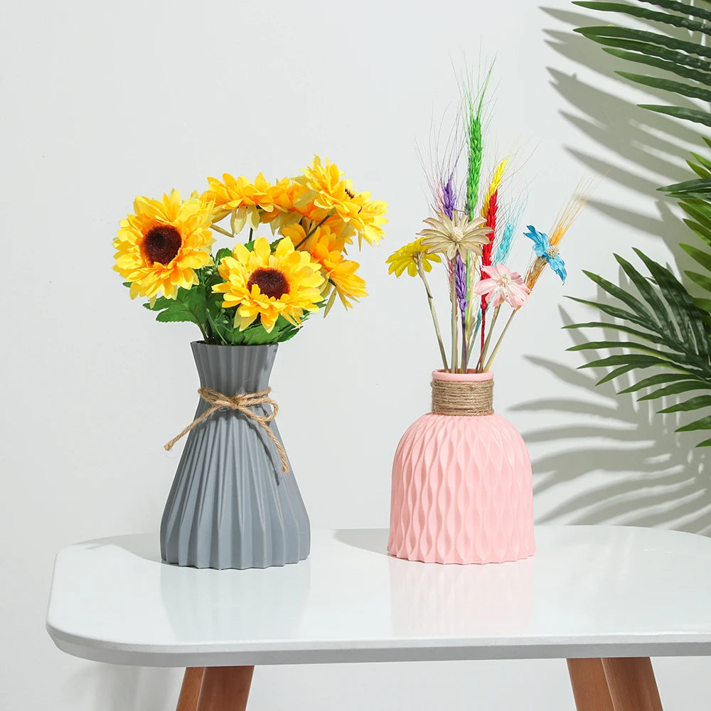 Decorative Plastic Vase – Modern and Minimalist Design