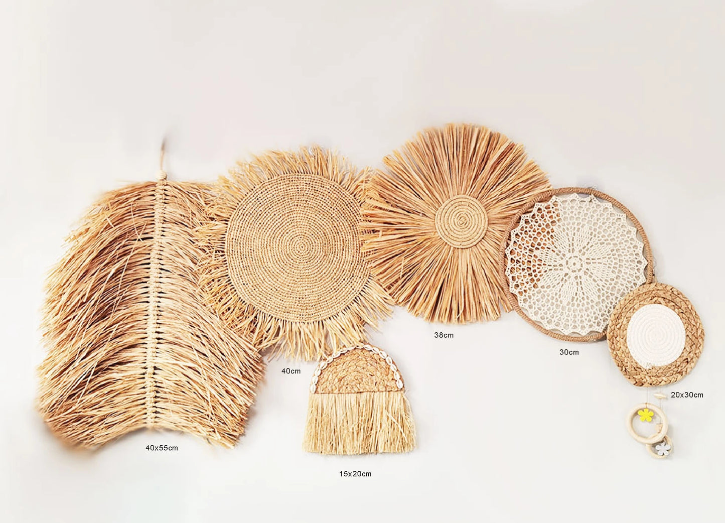 Decorative Wicker Mirror – Natural and Handcrafted Style